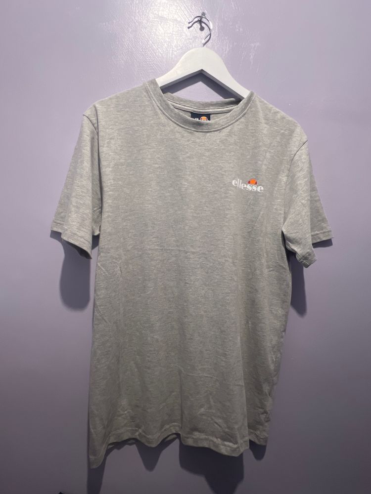 ELLESSE BRAND NEW WITH TAG TINY FLAW ON COLLAR