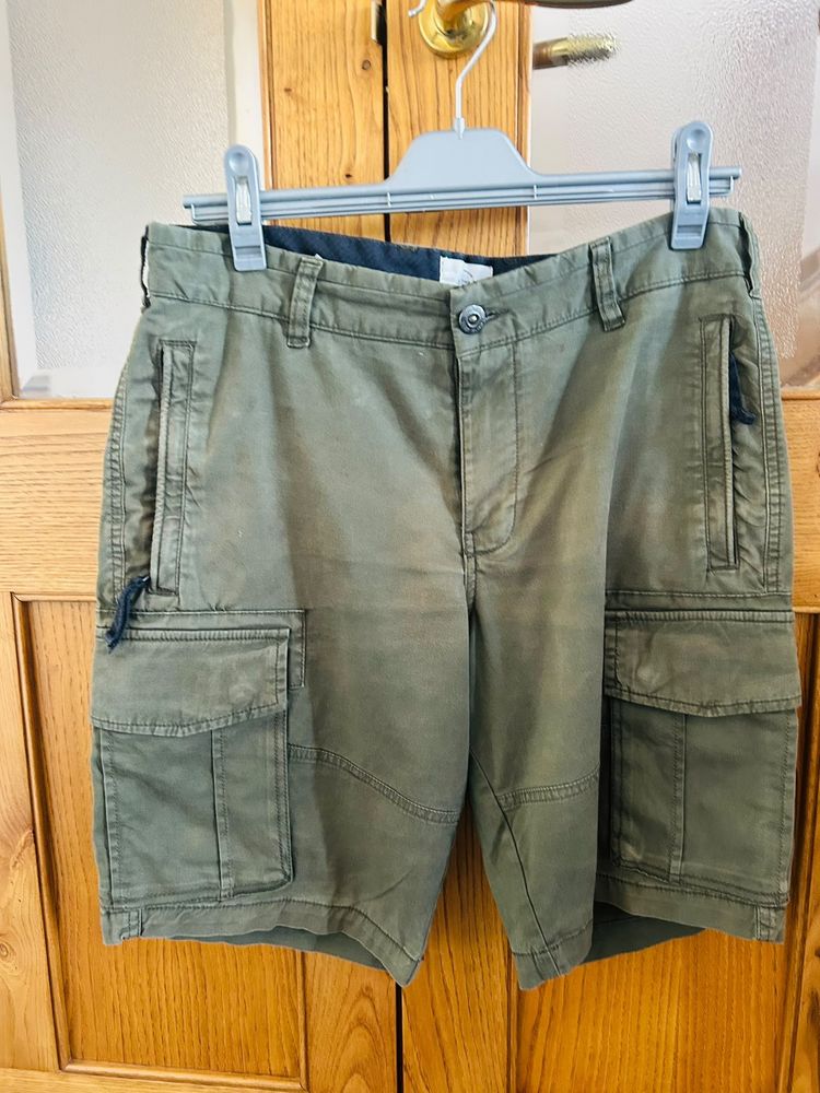 River Island Green Cargo Shorts image 1