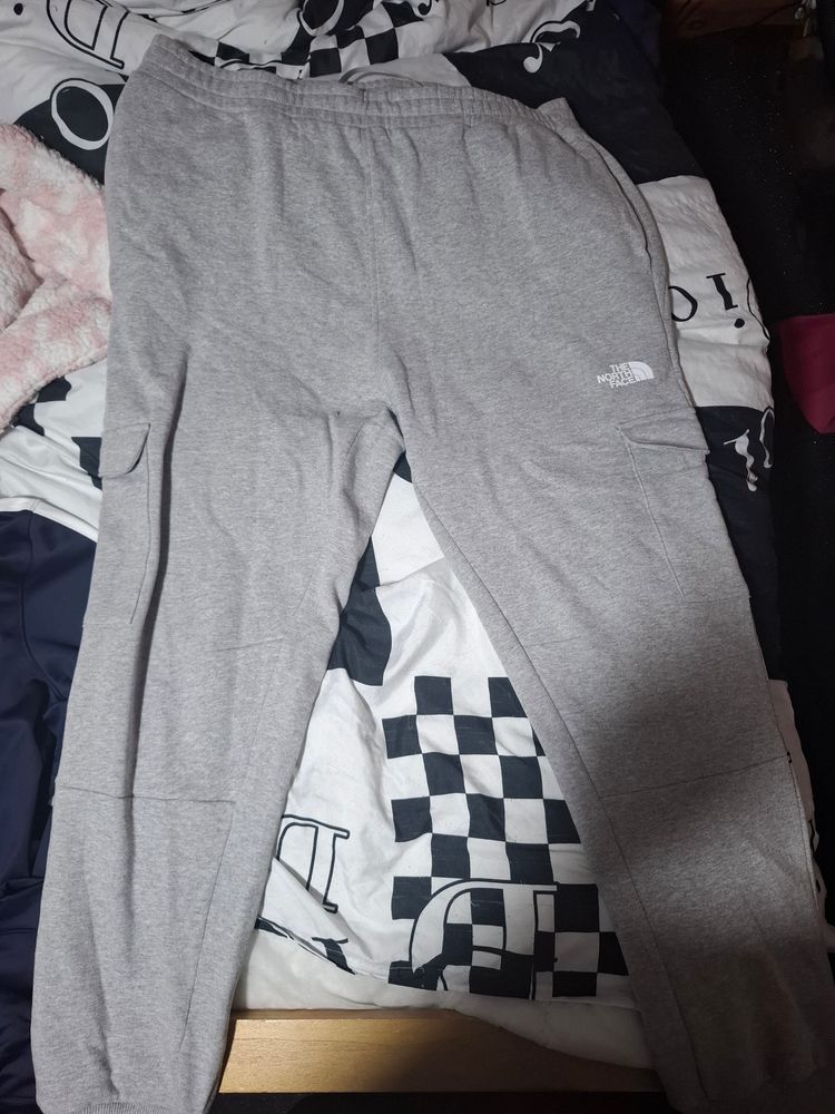Northface joggers 
