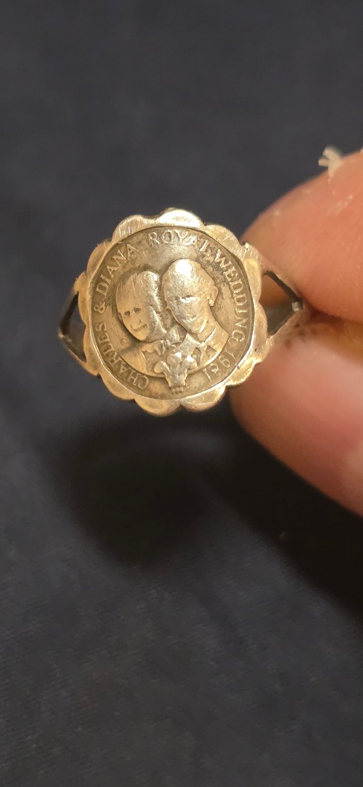 925 sterling silver Commemorative Ring size J extremely rare  image 4