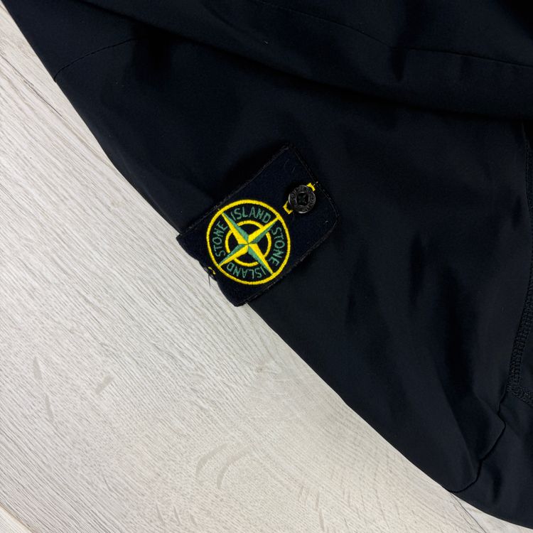 Stone Island Men’s Black Soft Shell Bomber Jacket - Large image 4