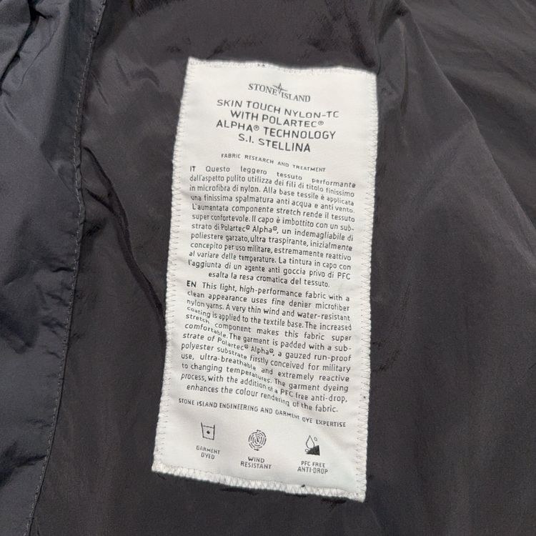 Stone Island Skin Touch Nylon - TC With Polartec Alpha Technology S.I Stellina Black Hooded Jacket image 6