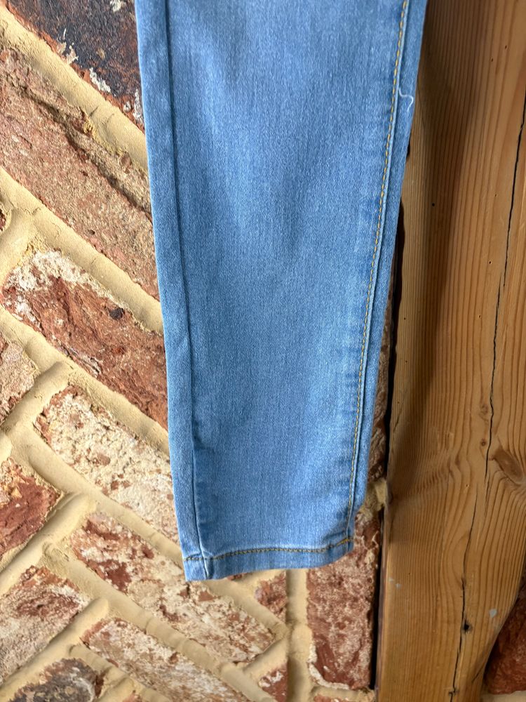 Boohoo Light Blue Denim Jeans size 10 imagen 2
