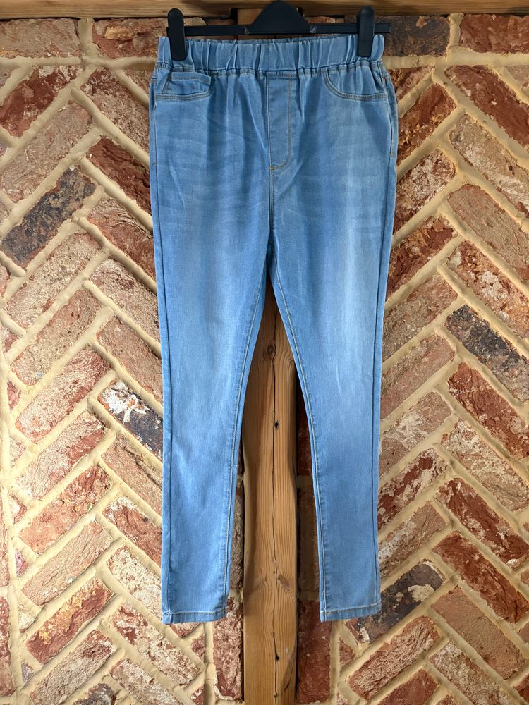Boohoo Light Blue Denim Jeans size 10