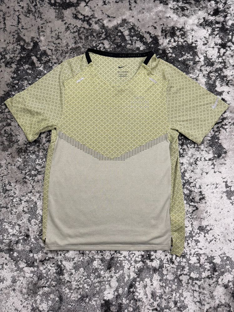 Nike Sage Green running division
