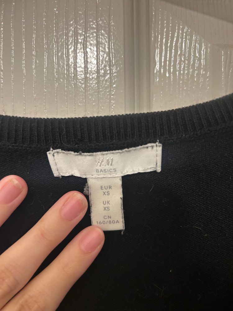 H&M H&M Basics Black Sweater product image
