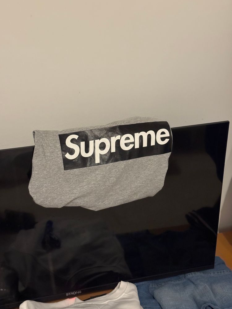 Supreme Supreme Grey  t-shirt product image
