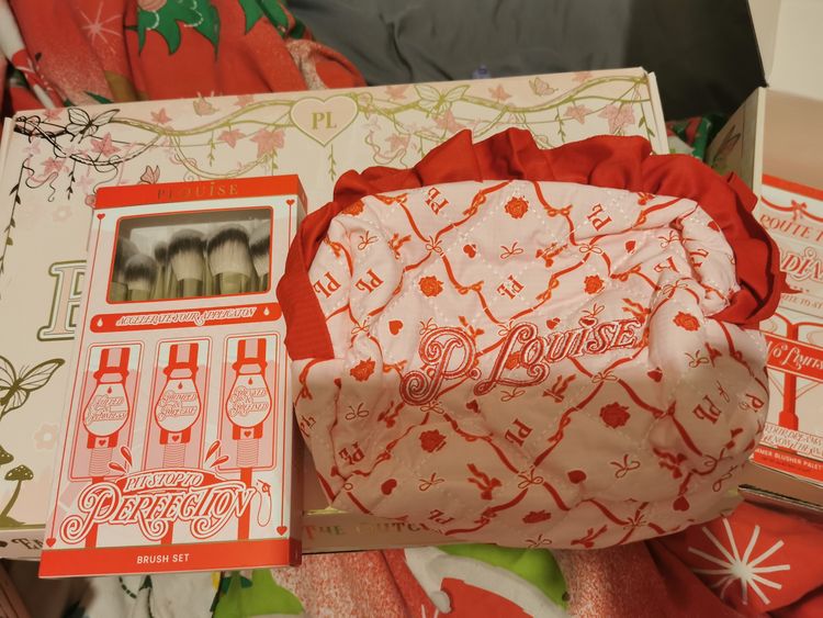 Other P. Louise Makeup Brush Sets And Pouch product image