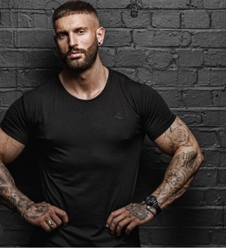 Brand new Alpha skinz black tee size,M,L,XL