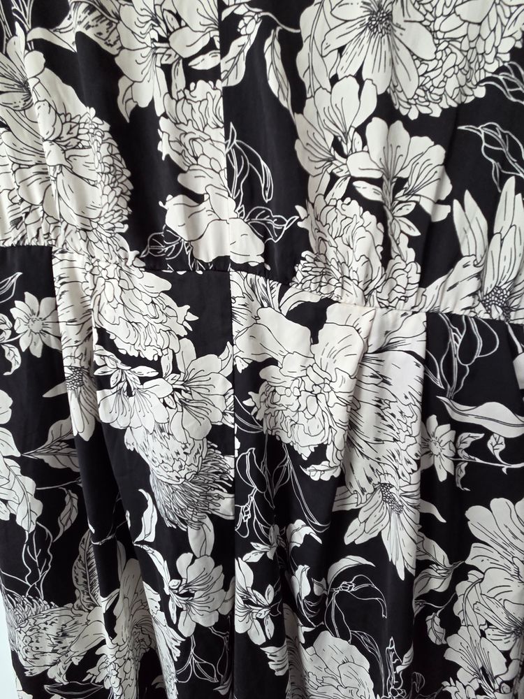 H&M Black And White Floral Jumpsuit 6