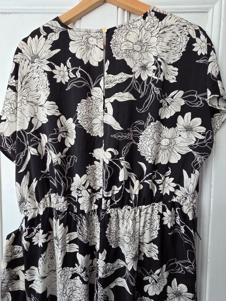 H&M Black And White Floral Jumpsuit 7