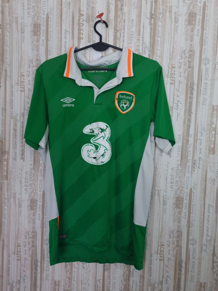 Umbro Ireland Football Shirt