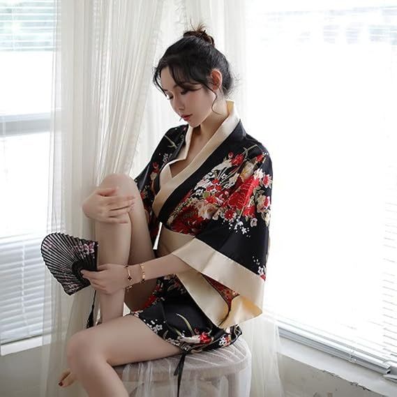 Immagine di Black Floral Satin Kimono Robe 2