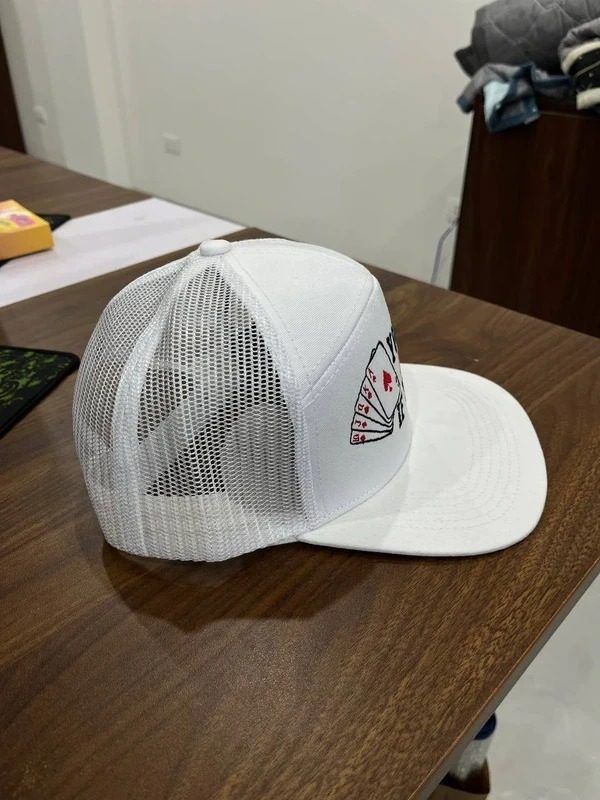 White Mesh Trucker Cap With Embroidered Text And Cards image 2