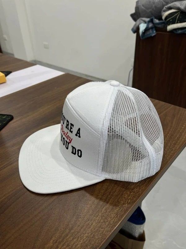 White Mesh Trucker Cap With Embroidered Text And Cards image 3