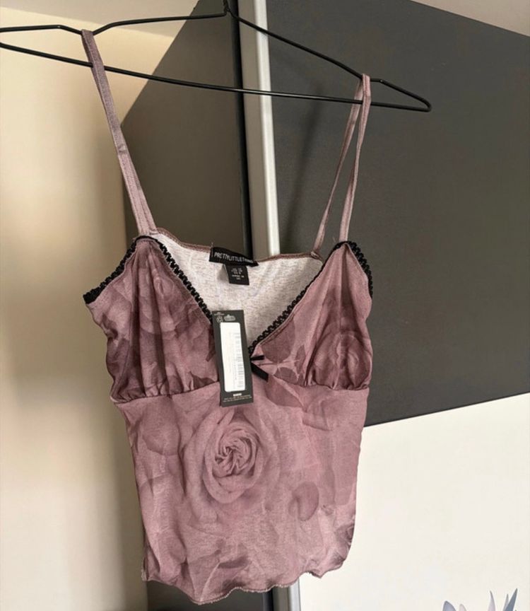 PrettyLittleThing Prettylittlething Floral Camisole Top product image