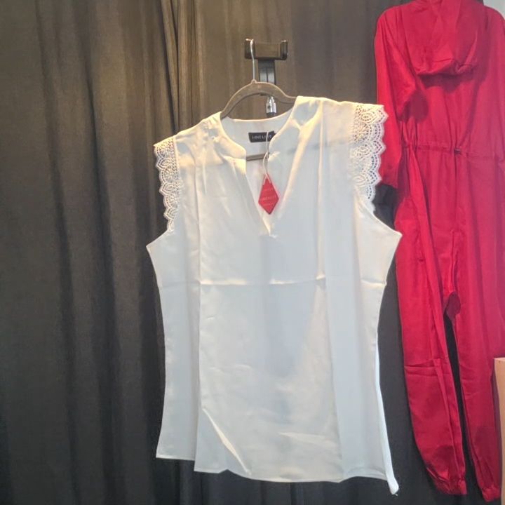 Sleeveless Blouse - L - Brand New image 1