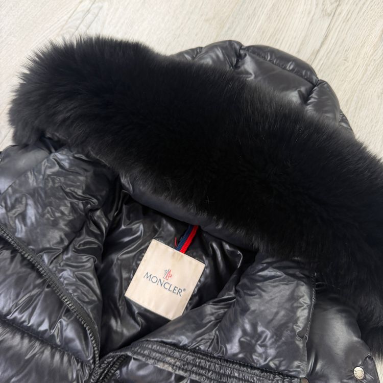 Moncler Women’s BadyFur Black Jacket With Black Fur - Size 1 imagen 9