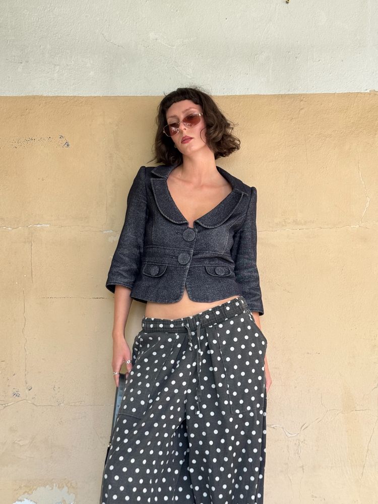 black cropped blazer jacket made with wool  obraz 3
