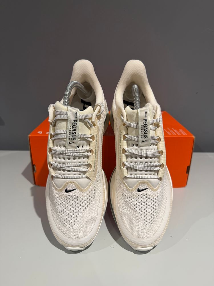 Nike Air Zoom Pegasus Premium Pale Ivory Jade Horizon UK 8  imagen 3
