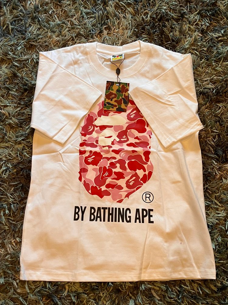 BAPE A Bathing Ape White T-Shirt With Red Camo Ape Head Print product image