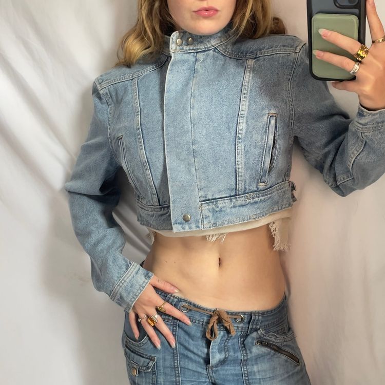 Y2k Chic Light Denim Cropped Mini Jacket obraz 2