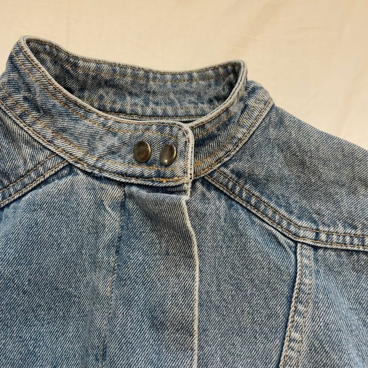 Y2k Chic Light Denim Cropped Mini Jacket obraz 5