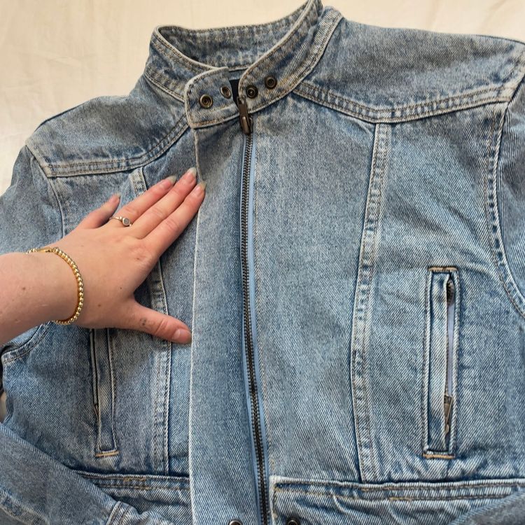 Y2k Chic Light Denim Cropped Mini Jacket obraz 8