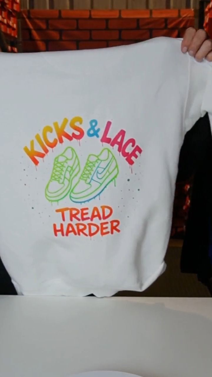 Other Kicks And Lace Hoodie Size Small White  zdjęcie produktu