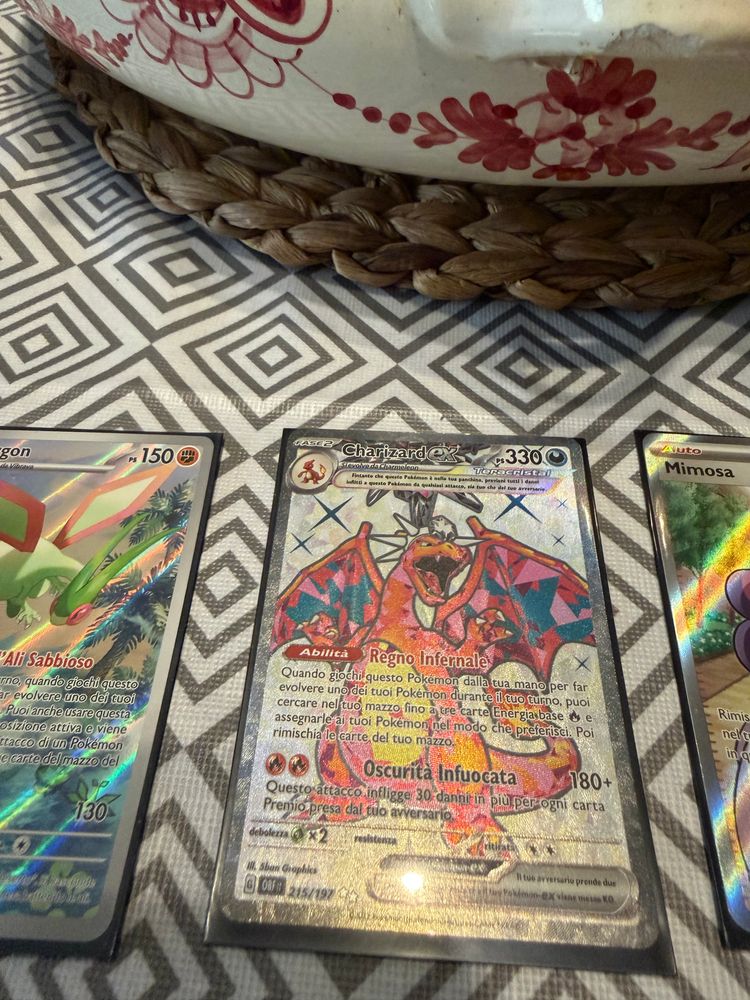 Charizard Pokémon Card