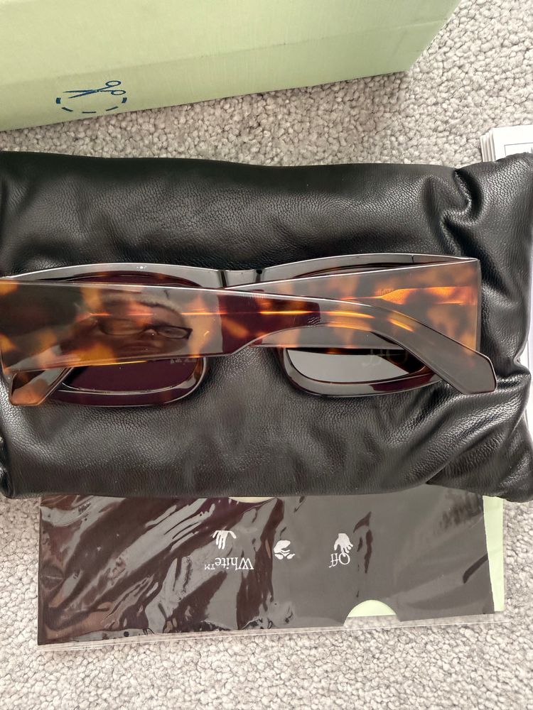 Off-White Tortoiseshell Sunglasses 2