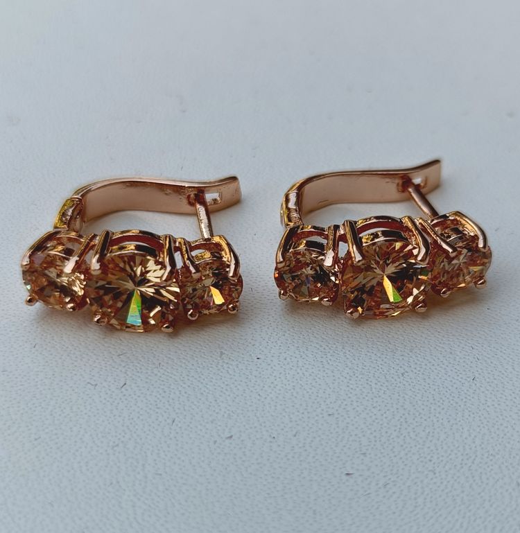 Gold-Tone Earrings With Three Round Crystals image 4