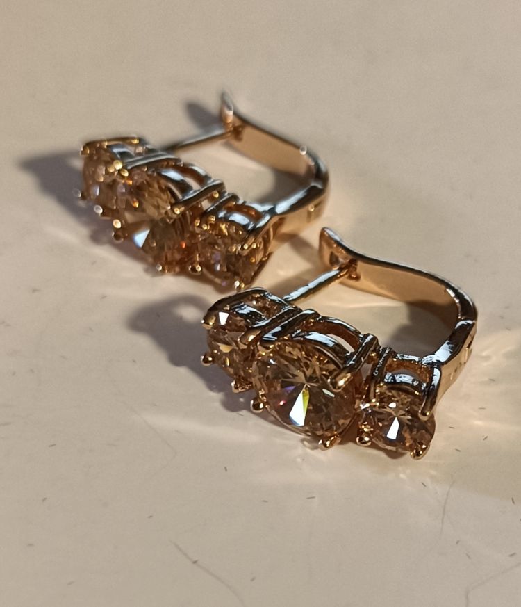 Gold-Tone Earrings With Three Round Crystals image 5