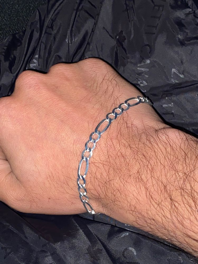 silver figarro bracelet 