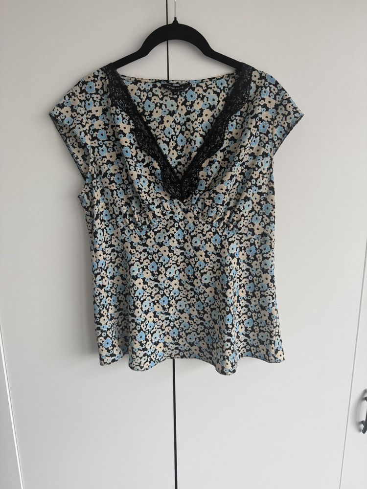 Floral Print Blouse With Lace Trim