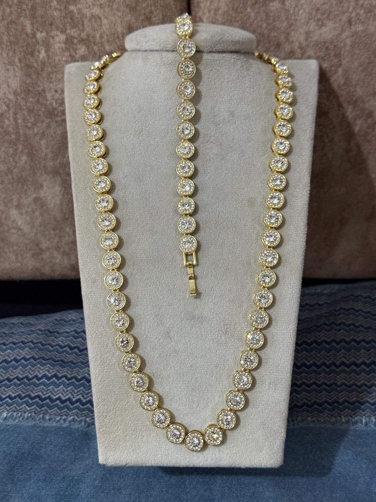 Set Gold Tone Necklace And Bracelet Set product image