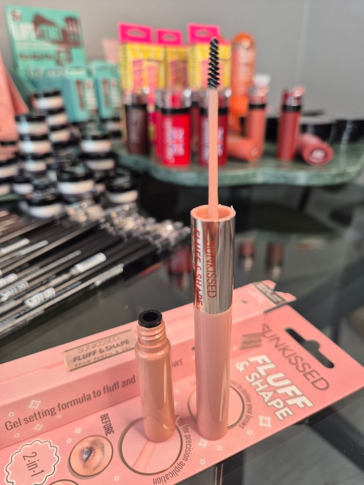 Sunkissed Fluff & Shape Brow Pencil & Gel 4