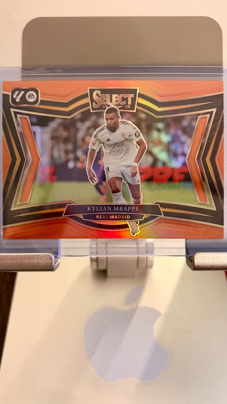 Select Mbappé /49 Orange parallel