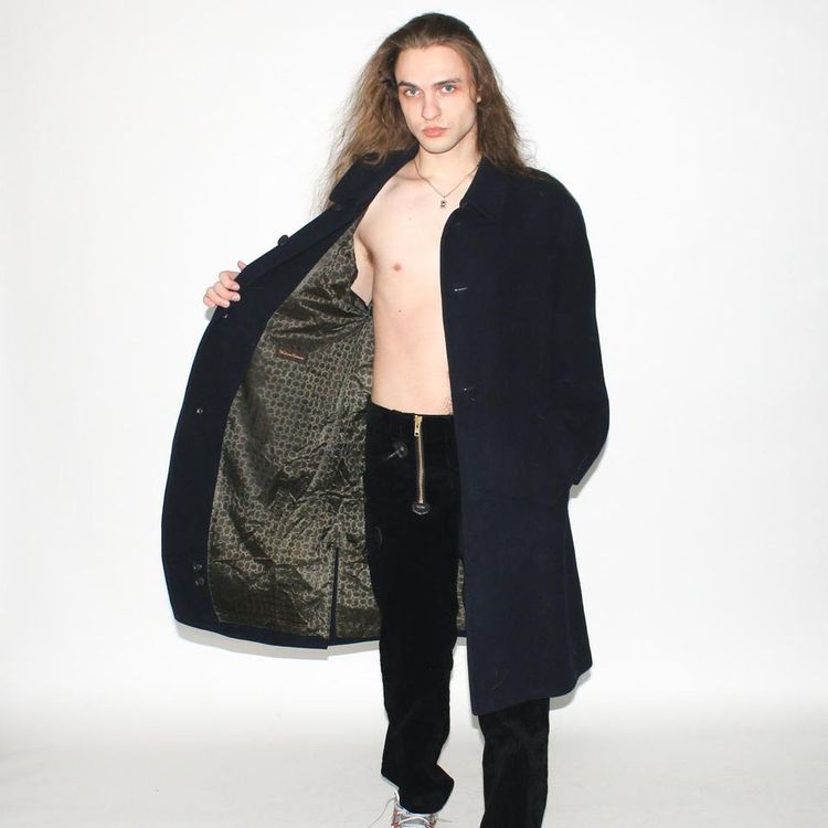 Vintage 90s BUGATTI classic warm mac trench coat in navy blue 1