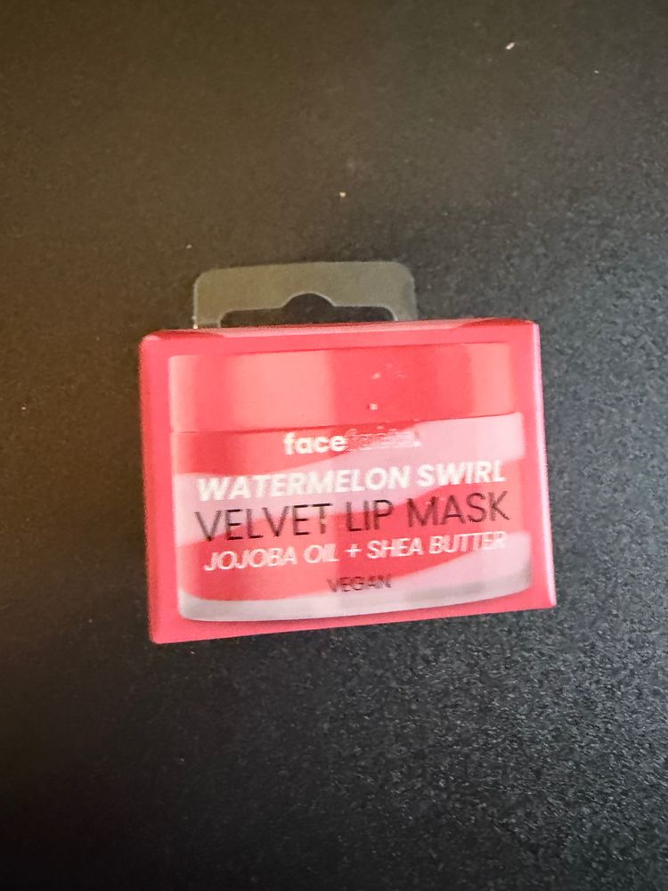 Face Facts Watermelon Swirl Velvet Lip Mask product image