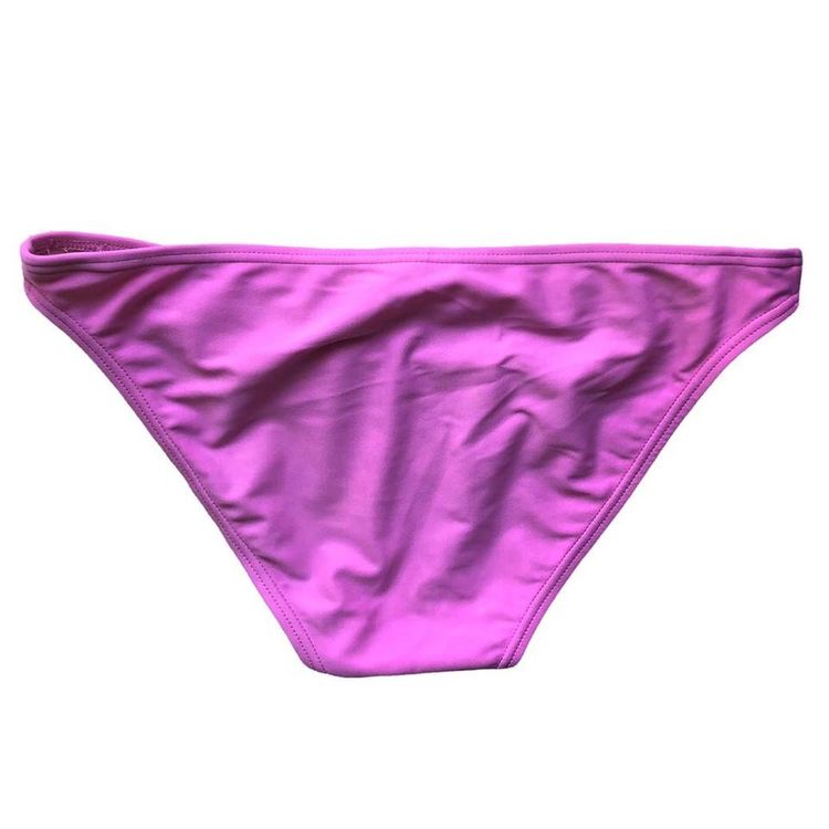 Adorable Y2k barbie pink halter neck bikini set with shell bead detailing 3