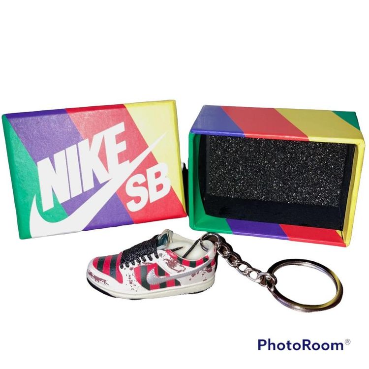 Nike Nike SB dunk low Freddy Krueger Nike dunk low Keyring BRAND NEW IN BOX product image