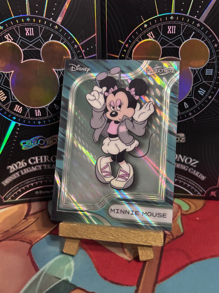 Disney Minnie Mouse 52/70 Collectible Trading Card