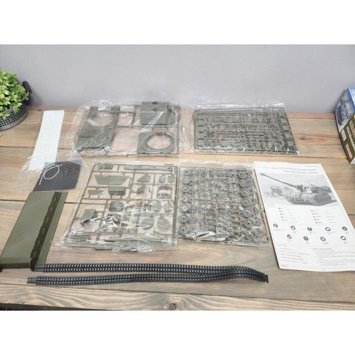Trumpeter British 155Mm As-90 Self-Propelled Howitzer Model Kit image 3