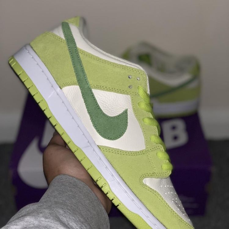 Nike Nike Dunk SB Apple product image