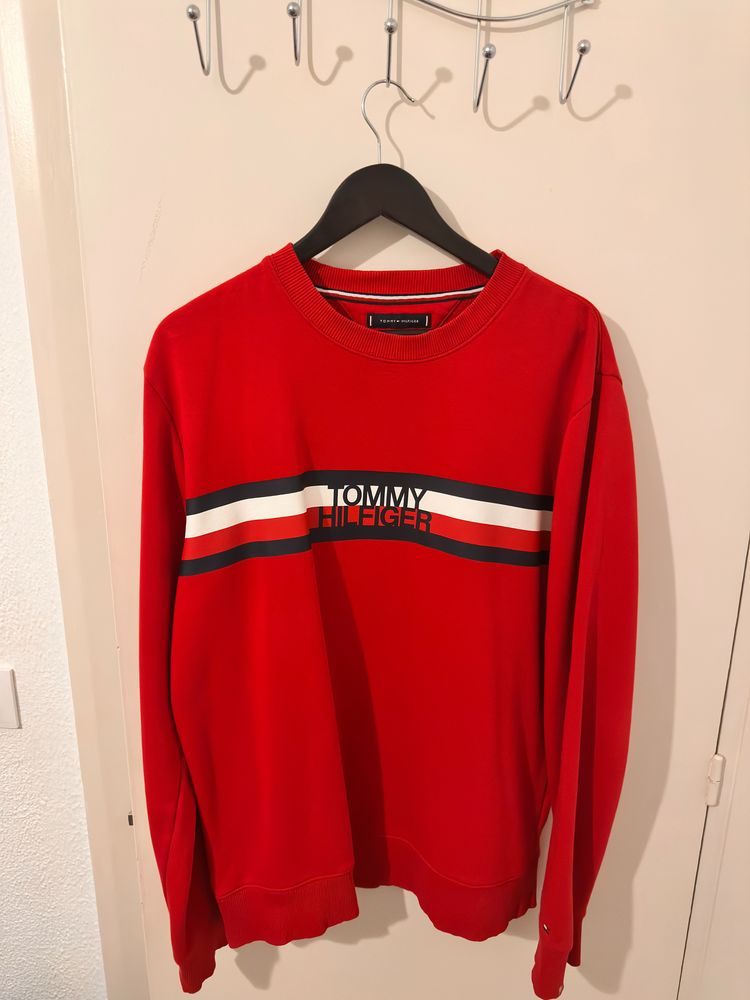 Tommy Hilfiger Red Sweatshirt