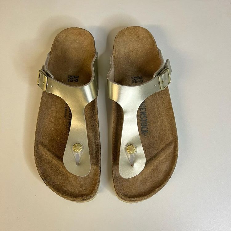 Birkenstock Birkenstock Gizeh Narrow Fit Birko-Flor Gold Women’s Sandals UK 5.5 / EU 39 product image