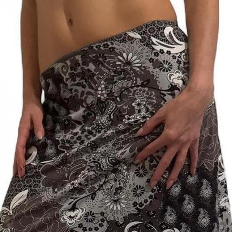 Y2K Street One Printed Skirt size M imagen 2