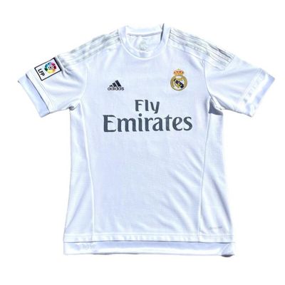 Real Madrid 2015/2016 Home Shirt Toni Kroos Name on Back 2