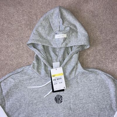 BNWT Nike hoodie in light grey and white with central embroidered spellout Nike embroidered logo on 2